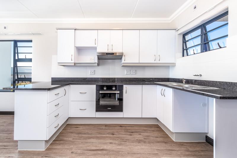 2 Bedroom Property for Sale in Buhrein Western Cape